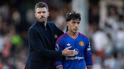 Man Utd Predicted Lineup vs. Leeds: Carrick Makes Big Martinez Call After Outburst