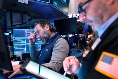 US stocks: US market ends down sharply; worries about AI trade and high oil prices weigh