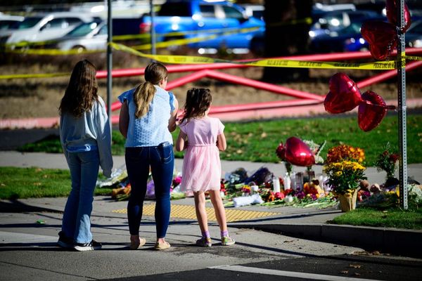Bystander who killed Oregon shooter identified as father of girls at elementary school