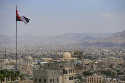 Houthi Missiles Hit Yemen's Presidential Palace — 5 Dead, PM Survives