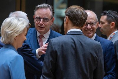 Belgium Blocks €185 Billion Deal as Ukraine Faces a $78 Billion Funding Cliff in Next Year