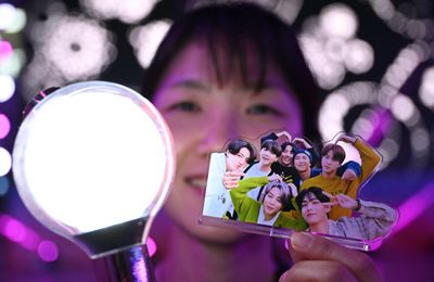 Why Mexico City K-Pop Fans Should Have Their Lightsticks Ready for HYBE CINE FEST 2026