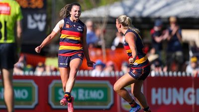 Irish sisters stun Suns and shake up AFLW finals footy