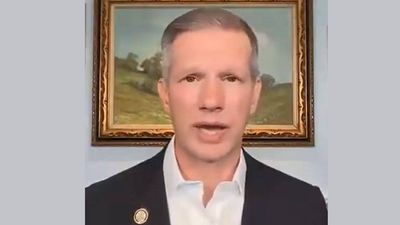 US Congressman claims H-1B visa holders from India, China replacing Americans