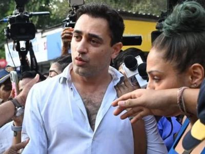 'Scapegoat', 'stifle dissent': Imran Khan moves Bombay High Court after FRRO directs him to leave India by October 28