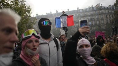 'We are here to help them,' says major trade union on joining students for nationwide protests