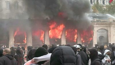 Tourism office set ablaze during cost-of-living protests in Lyon