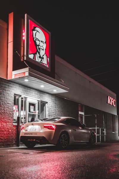 Takeout for 4 Under $40: 8 Restaurant Chains Where It’s Still Possible