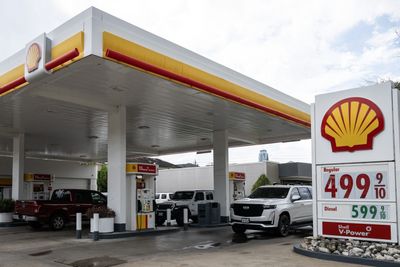 Texas Crude Closes at $101 for the First Time in a Month: Hormuz Mines, Houthi Missiles and Ukraine Drones