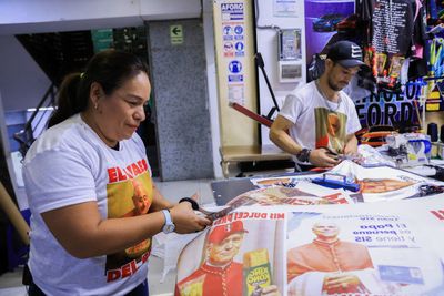 Will the Pope Still Come to Peru? How 1,200 Gamarra Vendors Are Counting Down to a $3M Decision