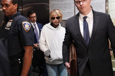 Selma Blair ‘did not intend to harm anyone’ during airplane incident, representatives say