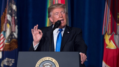 Trump Tells Rally He 'Examined' GOP Senator's A**, Feet, Hands and Jaw: 'I Never Did That With a Man Before'