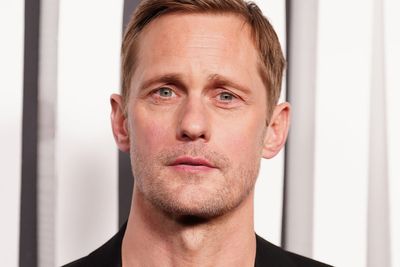 Alexander Skarsgard ‘stays away from social media opinions about himself’