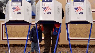 More Than Seven In Ten Americans Think The U.S. Is On The 'Wrong Track' Ahead Of The Midterms: Poll