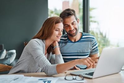 What Happens if a Couple Lives on One Salary and Invests the Other for 10 Years?