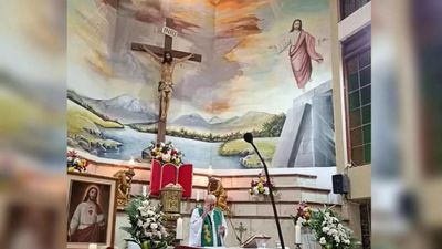 Catholic Priest Dies in Ecuador After Crucifix Falls From Wall and Strikes His Head During Livestreamed Mass