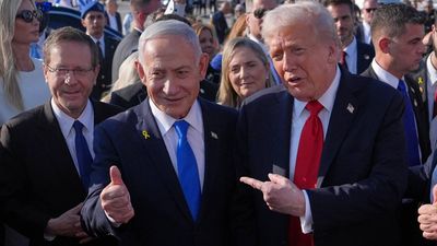 Trump Backs Netanyahu Bid: US president ties support to Iran strategy; rival plays down impact