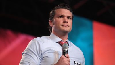 US Airman Dies in Navy vs UTSA Pregame Show, Commenter Blames Pete Hegseth for 'Pointless' Stunt