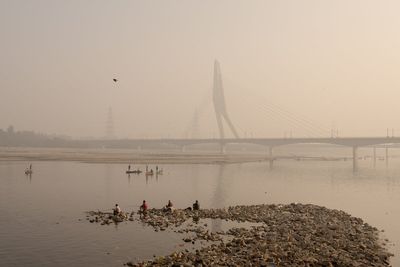 Air pollution linked to higher risk of glaucoma and cataracts