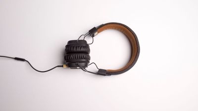 Playing Music Without Headphones Could Cost You £1,000 on Trains, or a £100 Fixed Penalty on Buses