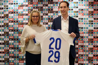 Sarina Wiegman signs Lionesses contract extension until end of Euro 2029