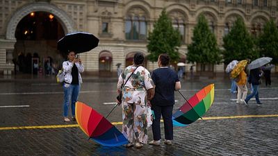 Russia woos Asian tourists in attempt to counter European visits collapse