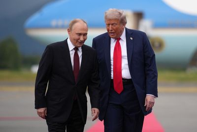 Trump and Kremlin both claim French riots caused by ‘mass immigration’ in similar statements