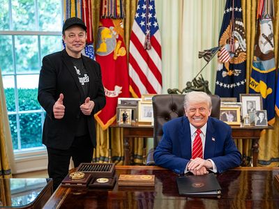 Trump Administration Threatens Europe With 'Devastating' US Retaliation Over Starlink Restrictions