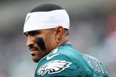 Eagles quarterback Jalen Hurts out for season after blood clots discovered on his lungs