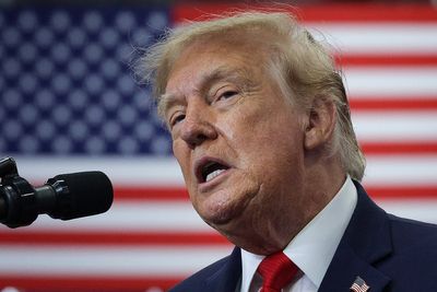 Trump heads to Kansas amid concerns over a costly harvest season