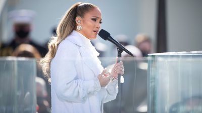 Are Jennifer Lopez, Brett Goldstein Dating? Pair Reignite Rumours After Arriving Together at LA Party