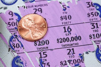 Persistence pays off for lottery winner who landed $1 million prize in Ohio