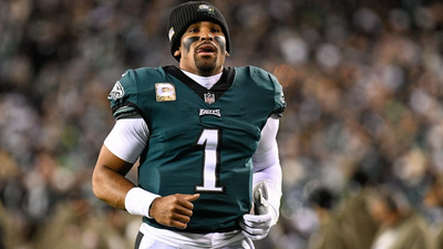 Jalen Hurts' Season in Jeopardy After Eagles Star Diagnosed With Blood Clots in Both Lungs