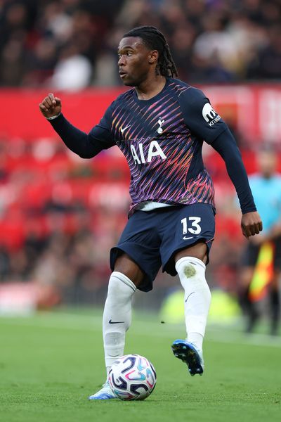 Tottenham hit with fresh injury worry as Roberto De Zerbi explains Destiny Udogie absence
