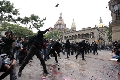 Jalisco Protesters Torch Government Palace Doors as Guadalajara Water Crisis Enters Week Three