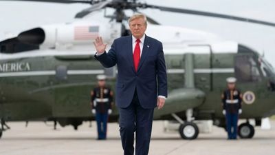 'He Is Waving to a F**king Truck': Trump Mocked Over Helipad Gesture as Viewers Question Who He Was Saluting