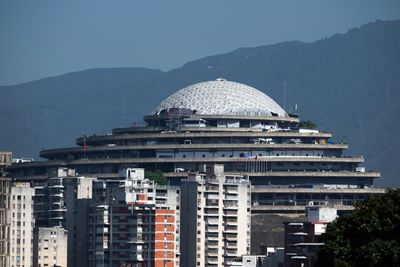 From El Helicoide to PBS: The Venezuelan Documentary That Connects Caracas to Millions of American Families