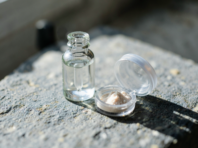 Setting Powder vs Setting Spray: Which Lasts Through a Humid Indian Evening