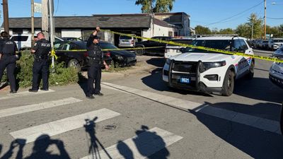 Shooting near Ohio mosque kills 1, police say worshippers were not targeted