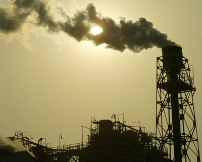 Why have countries been pushing for a vital global climate report to be delayed?