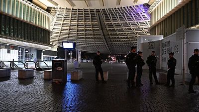 Police patrol Paris streets under overnight curfew
