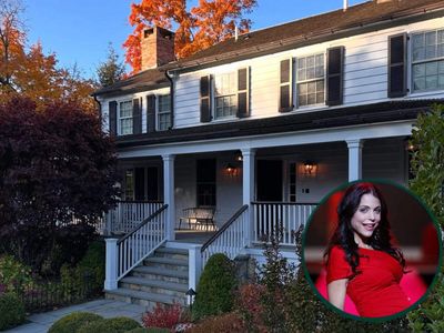 In 2020, Bethenny Frankel paid $2.1 million for a Connecticut home, renovated it, and sold it in 2021 for $3.3 million, a $1.2 million gross increase