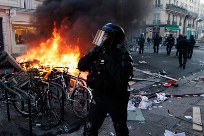Stocks sell off globally as crisis grips France and Saudi Arabia cancels ‘Davos in the Desert’