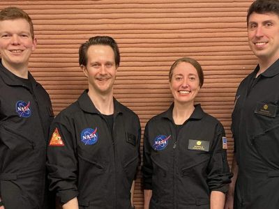Four crew members spent 365 days in a 1,700 sq ft, 3D-printed Mars habitat in isolation. How could it help NASA prepare for living on the Moon?