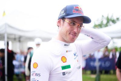 WRC star Thierry Neuville makes successful historic circuit racing debut