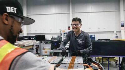 'I want to see red': General Motors is teaching its engineers to fail fast and 'speak fearlessly' as they take the EV battery fight to China