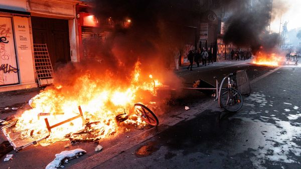 Protests Keep Escalating in France. The Government Will Now Deploy the Military.