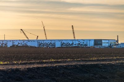 Texas Continued Permitting Data Centers After Abbott’s Pause, Report Finds