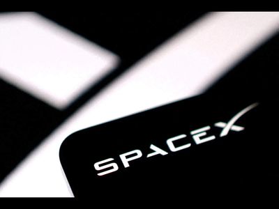SpaceX Q3 revenue soars 161% YoY on AI business growth, beating estimates