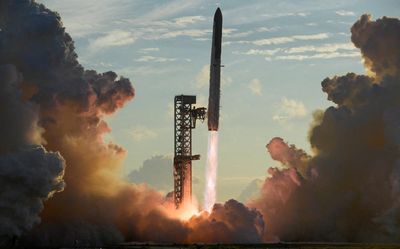Tesla and SpaceX explore merger as Elon Musk gives backing